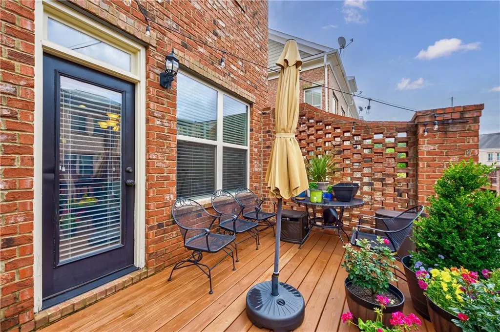 214 Alderwood Point, Atlanta, Georgia 30328, 3 Bedrooms Bedrooms, ,3 BathroomsBathrooms,Residential,Sold,214 Alderwood Point,7066859