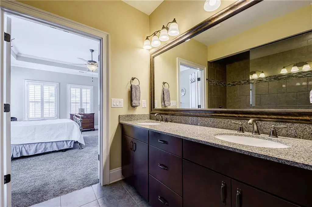 214 Alderwood Point, Atlanta, Georgia 30328, 3 Bedrooms Bedrooms, ,3 BathroomsBathrooms,Residential,Sold,214 Alderwood Point,7066859