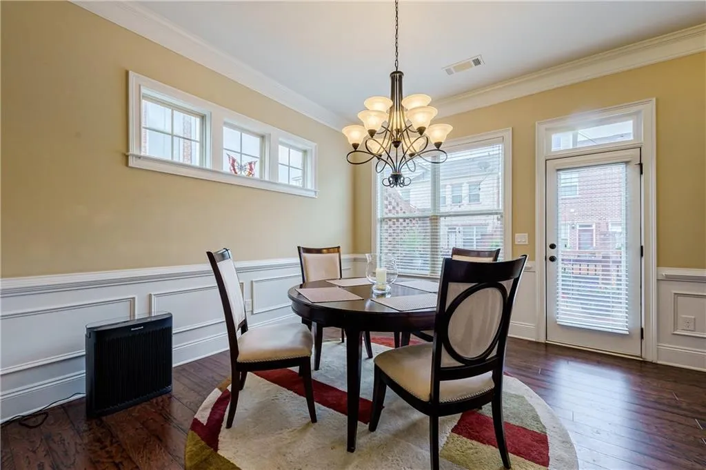 214 Alderwood Point, Atlanta, Georgia 30328, 3 Bedrooms Bedrooms, ,3 BathroomsBathrooms,Residential,Sold,214 Alderwood Point,7066859