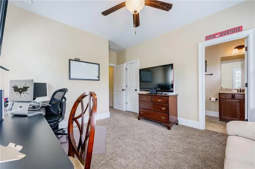 214 Alderwood Point, Atlanta, Georgia 30328, 3 Bedrooms Bedrooms, ,3 BathroomsBathrooms,Residential,Sold,214 Alderwood Point,7066859