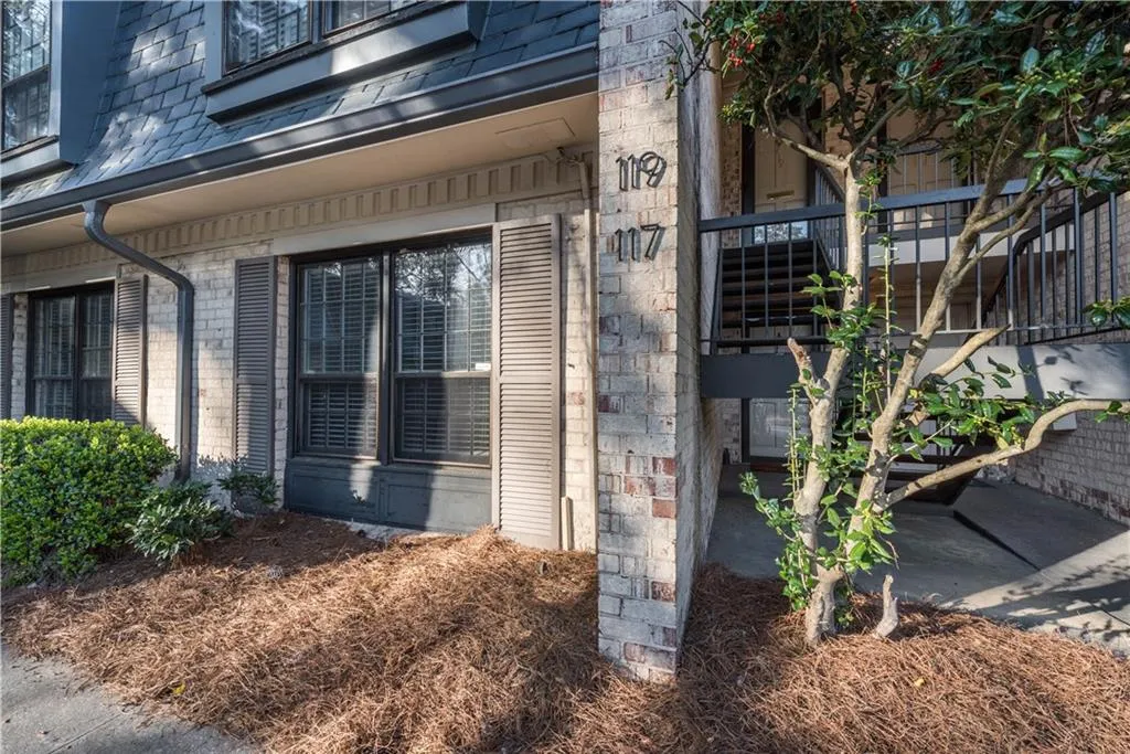 117 Woodmere Square Nw, Atlanta, Georgia 30327, 4 Bedrooms Bedrooms, ,2 BathroomsBathrooms,Residential,Sold,117 Woodmere Square Nw,5991179