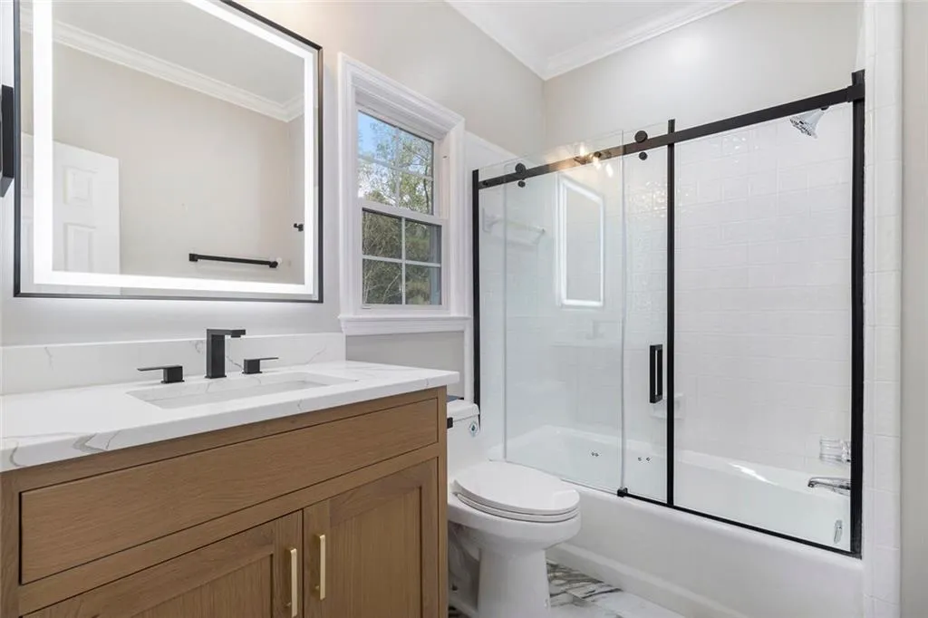 2820 Harwick Drive, Atlanta, Georgia 30350, 6 Bedrooms Bedrooms, ,5 BathroomsBathrooms,Residential,Sold,2820 Harwick Drive,7701215