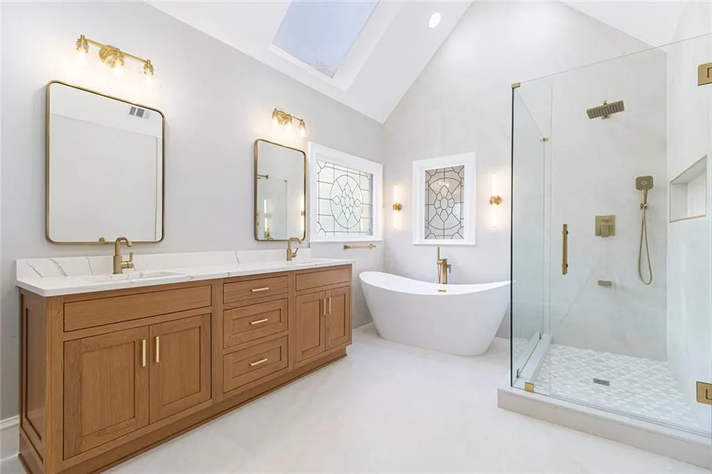 2820 Harwick Drive, Atlanta, Georgia 30350, 6 Bedrooms Bedrooms, ,5 BathroomsBathrooms,Residential,Sold,2820 Harwick Drive,7701215