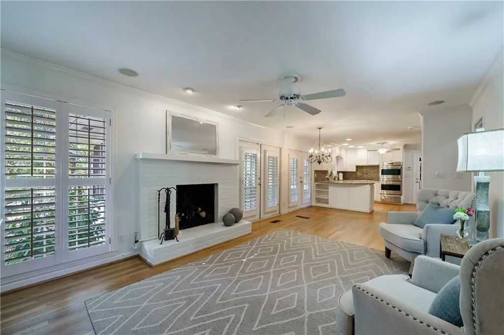 4720 Brinkley Lane, Sandy Springs, Georgia 30342, 4 Bedrooms Bedrooms, ,3 BathroomsBathrooms,Residential,Sold,4720 Brinkley Lane,7197788