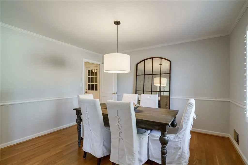 4720 Brinkley Lane, Sandy Springs, Georgia 30342, 4 Bedrooms Bedrooms, ,3 BathroomsBathrooms,Residential,Sold,4720 Brinkley Lane,7197788