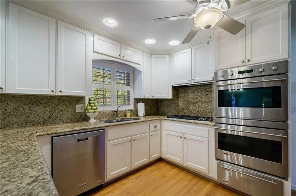 4720 Brinkley Lane, Sandy Springs, Georgia 30342, 4 Bedrooms Bedrooms, ,3 BathroomsBathrooms,Residential,Sold,4720 Brinkley Lane,7197788