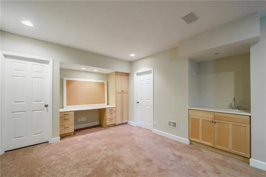 4720 Brinkley Lane, Sandy Springs, Georgia 30342, 4 Bedrooms Bedrooms, ,3 BathroomsBathrooms,Residential,Sold,4720 Brinkley Lane,7197788