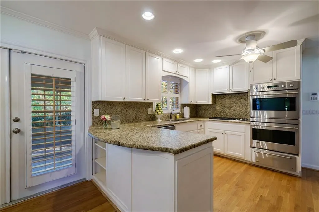 4720 Brinkley Lane, Sandy Springs, Georgia 30342, 4 Bedrooms Bedrooms, ,3 BathroomsBathrooms,Residential,Sold,4720 Brinkley Lane,7197788