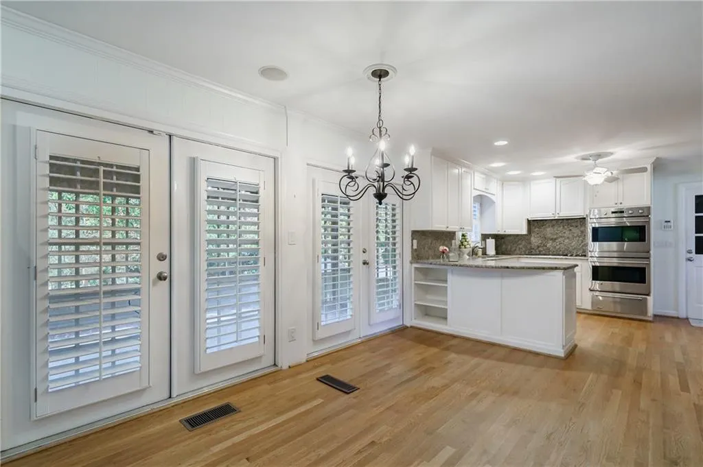 4720 Brinkley Lane, Sandy Springs, Georgia 30342, 4 Bedrooms Bedrooms, ,3 BathroomsBathrooms,Residential,Sold,4720 Brinkley Lane,7197788