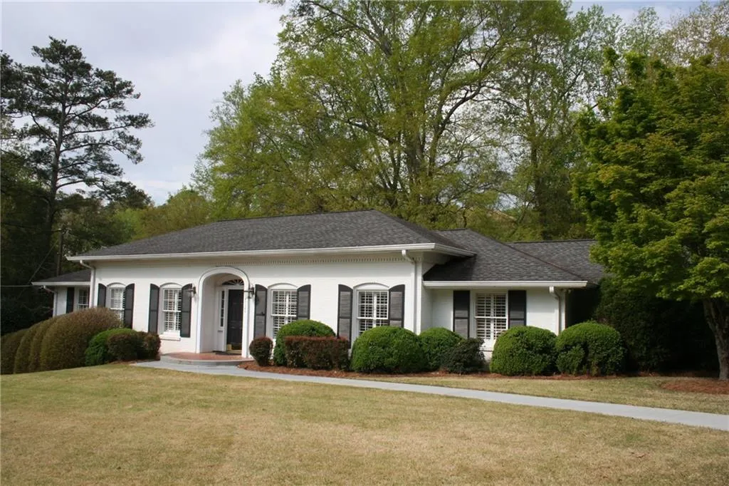 4720 Brinkley Lane, Sandy Springs, Georgia 30342, 4 Bedrooms Bedrooms, ,3 BathroomsBathrooms,Residential,Sold,4720 Brinkley Lane,7197788