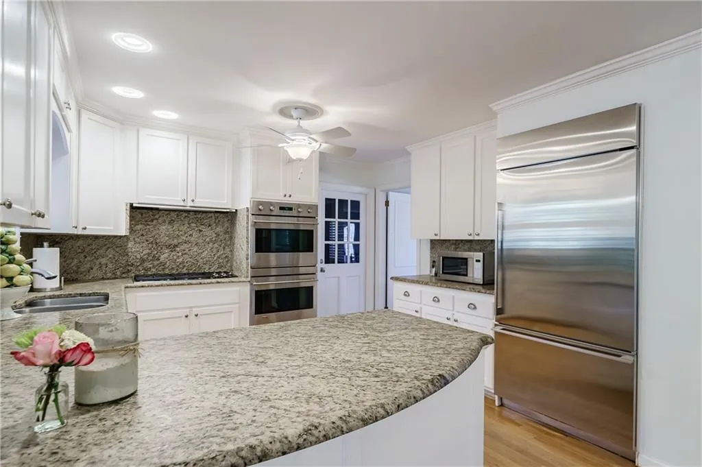 4720 Brinkley Lane, Sandy Springs, Georgia 30342, 4 Bedrooms Bedrooms, ,3 BathroomsBathrooms,Residential,Sold,4720 Brinkley Lane,7197788