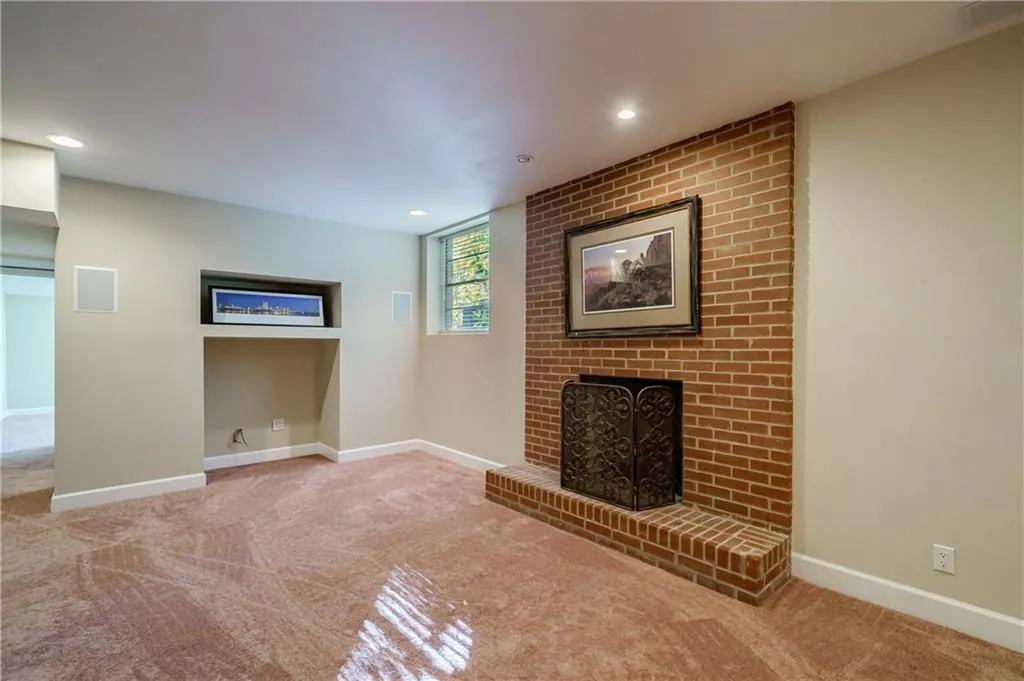 4720 Brinkley Lane, Sandy Springs, Georgia 30342, 4 Bedrooms Bedrooms, ,3 BathroomsBathrooms,Residential,Sold,4720 Brinkley Lane,7197788