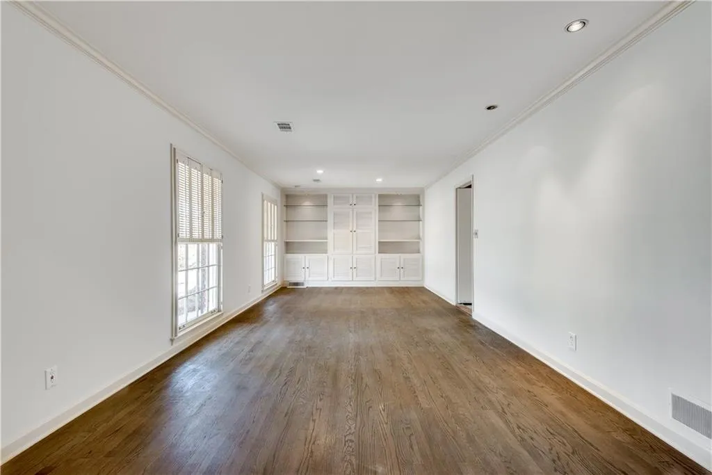 355 Ridgeview Trail, Atlanta, Georgia 30328, 3 Bedrooms Bedrooms, ,3 BathroomsBathrooms,Residential,For Sale,355 Ridgeview Trail,7528792