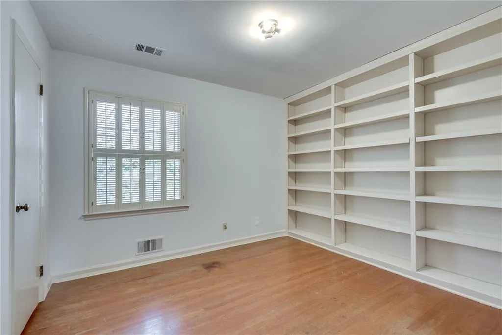 355 Ridgeview Trail, Atlanta, Georgia 30328, 3 Bedrooms Bedrooms, ,3 BathroomsBathrooms,Residential,For Sale,355 Ridgeview Trail,7528792