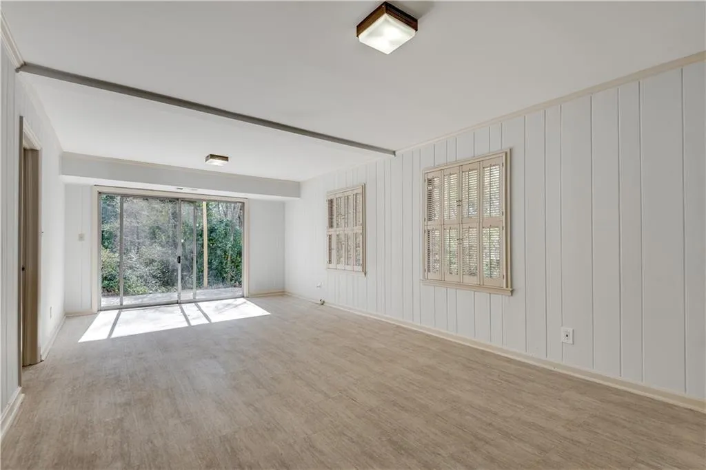 355 Ridgeview Trail, Atlanta, Georgia 30328, 3 Bedrooms Bedrooms, ,3 BathroomsBathrooms,Residential,For Sale,355 Ridgeview Trail,7528792