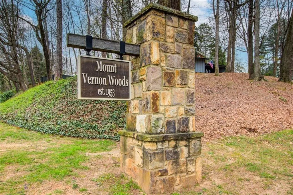355 Ridgeview Trail, Atlanta, Georgia 30328, 3 Bedrooms Bedrooms, ,3 BathroomsBathrooms,Residential,For Sale,355 Ridgeview Trail,7528792