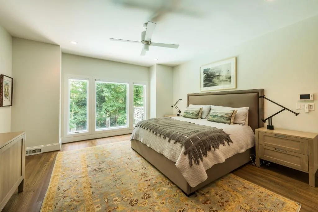 435 Waterridge Court, Sandy Springs, Georgia 30350, 5 Bedrooms Bedrooms, ,3 BathroomsBathrooms,Residential,Sold,435 Waterridge Court,5910134