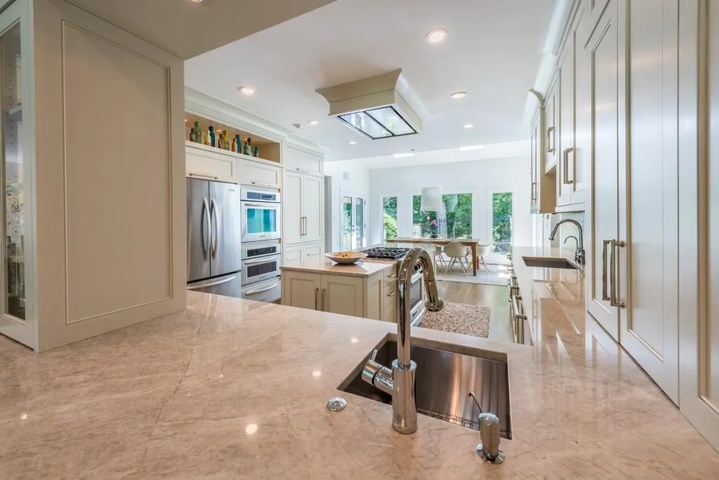 435 Waterridge Court, Sandy Springs, Georgia 30350, 5 Bedrooms Bedrooms, ,3 BathroomsBathrooms,Residential,Sold,435 Waterridge Court,5910134