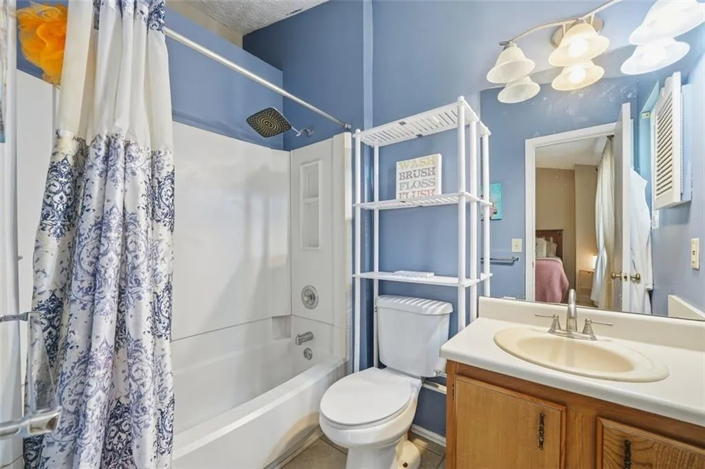 2605 Queen Anne Court, Atlanta, Georgia 30350, 2 Bedrooms Bedrooms, ,2 BathroomsBathrooms,Residential,For Sale,2605 Queen Anne Court,7743532