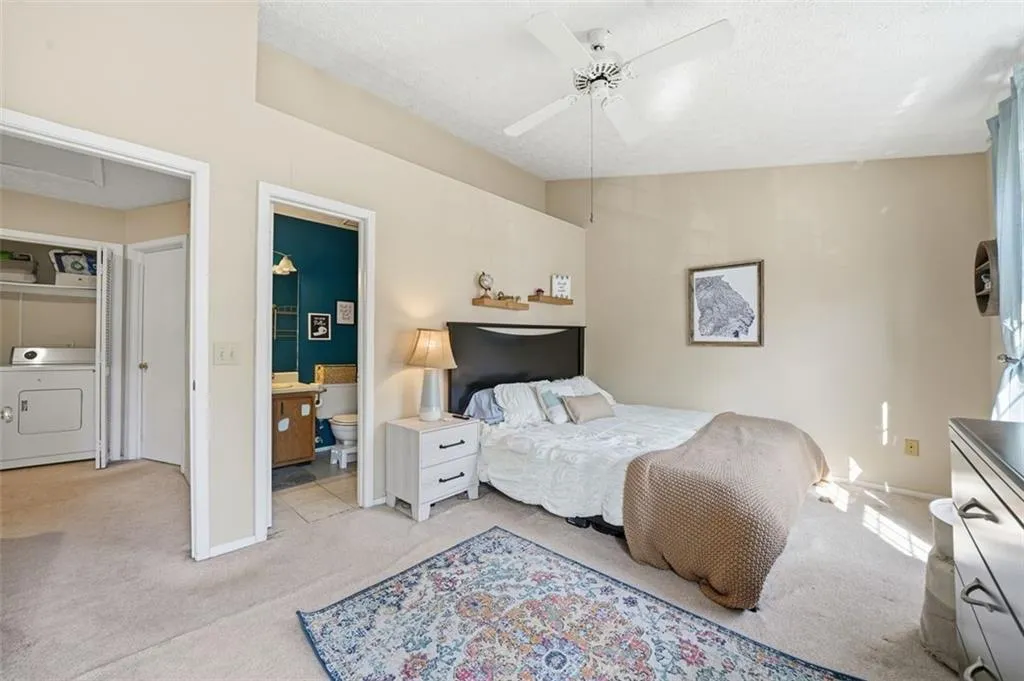 2605 Queen Anne Court, Atlanta, Georgia 30350, 2 Bedrooms Bedrooms, ,2 BathroomsBathrooms,Residential,For Sale,2605 Queen Anne Court,7743532