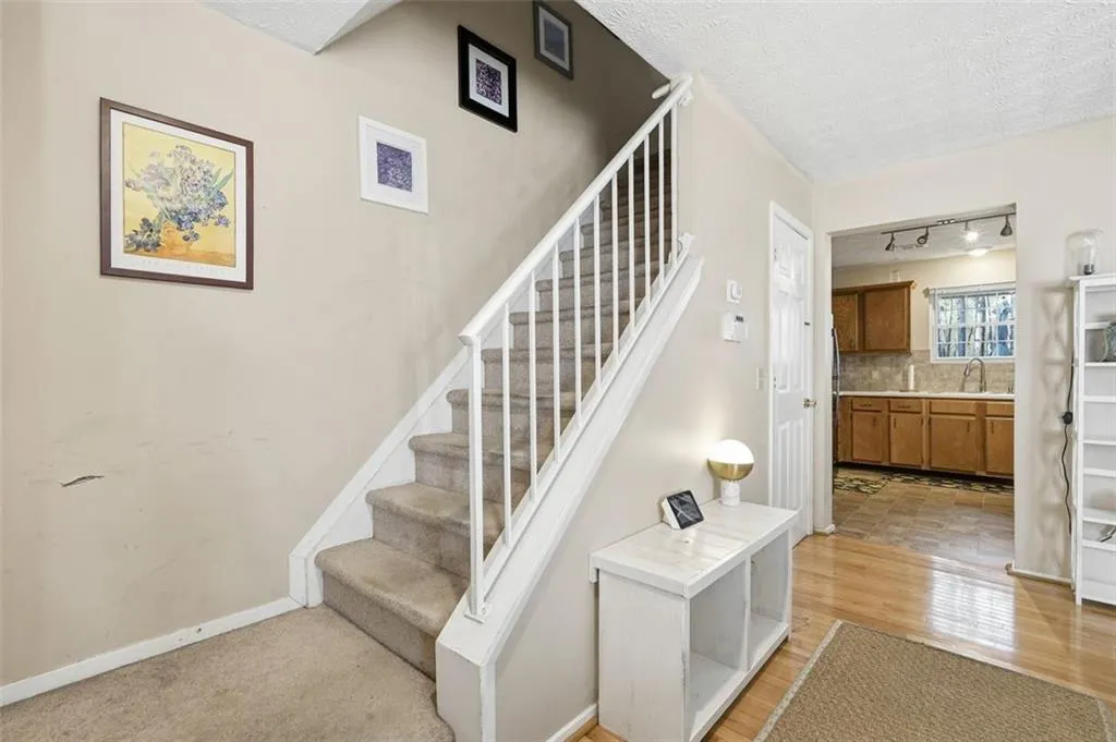2605 Queen Anne Court, Atlanta, Georgia 30350, 2 Bedrooms Bedrooms, ,2 BathroomsBathrooms,Residential,For Sale,2605 Queen Anne Court,7743532