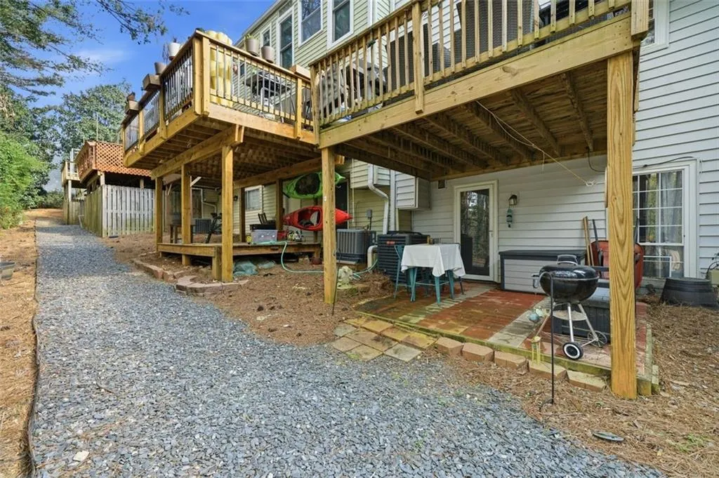 2605 Queen Anne Court, Atlanta, Georgia 30350, 2 Bedrooms Bedrooms, ,2 BathroomsBathrooms,Residential,For Sale,2605 Queen Anne Court,7743532