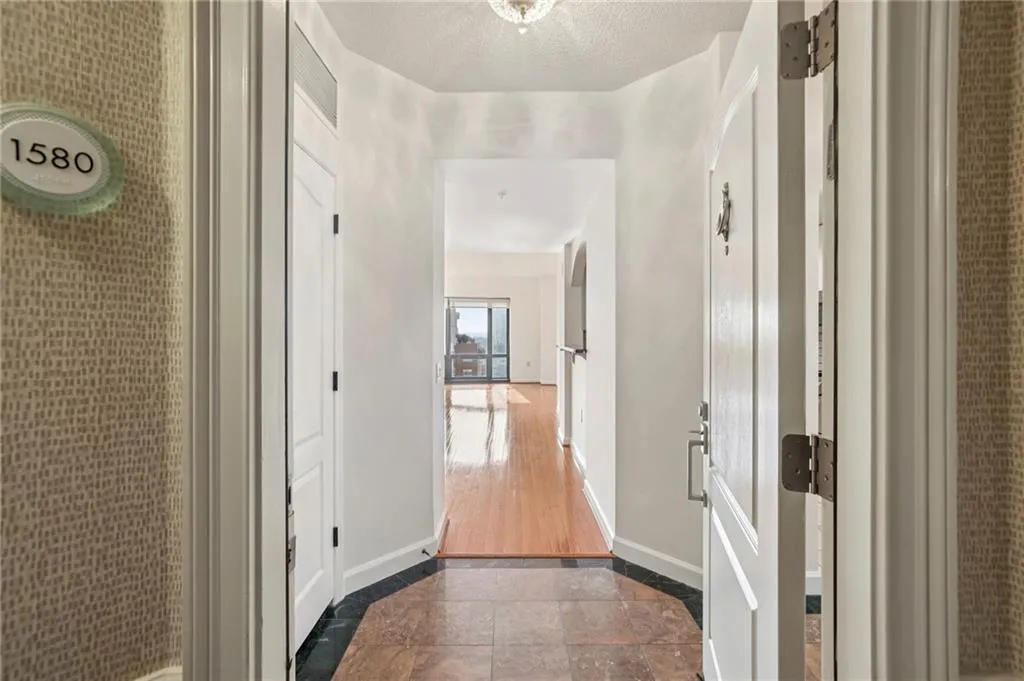3475 Oak Valley Road Ne Unit 1580, Atlanta, Georgia 30326, 2 Bedrooms Bedrooms, 0 ,1 BathroomBathrooms,Residential,Sold,3475 Oak Valley Road Ne Unit 1580,7713434