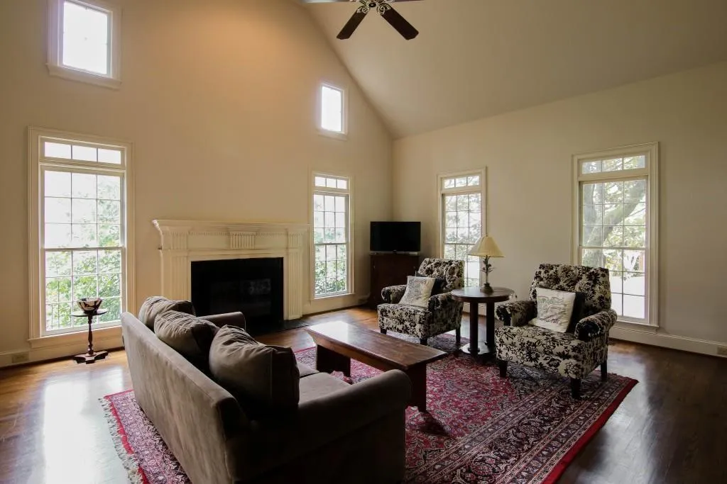 2070 Dunwoody Heritage Drive, Atlanta, Georgia 30350, 4 Bedrooms Bedrooms, ,3 BathroomsBathrooms,Residential,Sold,2070 Dunwoody Heritage Drive,6065462