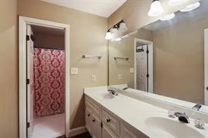 2070 Dunwoody Heritage Drive, Atlanta, Georgia 30350, 4 Bedrooms Bedrooms, ,3 BathroomsBathrooms,Residential,Sold,2070 Dunwoody Heritage Drive,6065462