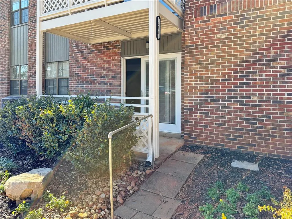 475 Mount Vernon Highway Ne, Atlanta, Georgia 30328, 1 Bedroom Bedrooms, ,1 BathroomBathrooms,Residential,For Sale,475 Mount Vernon Highway Ne,7706093