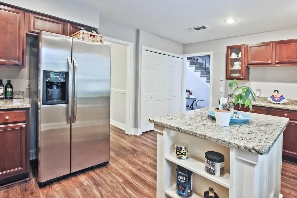 6980 Roswell Road Unit F7, Atlanta, Georgia 30328, 3 Bedrooms Bedrooms, ,2 BathroomsBathrooms,Residential,Sold,6980 Roswell Road Unit F7,6782640