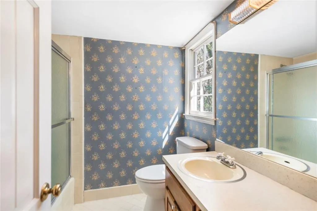 500 Tanacrest Drive, Sandy Springs, Georgia 30328, 4 Bedrooms Bedrooms, ,3 BathroomsBathrooms,Residential,Sold,500 Tanacrest Drive,7010632