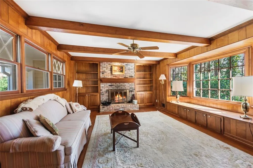 500 Tanacrest Drive, Sandy Springs, Georgia 30328, 4 Bedrooms Bedrooms, ,3 BathroomsBathrooms,Residential,Sold,500 Tanacrest Drive,7010632