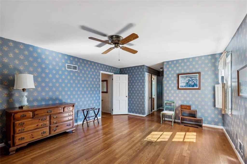 500 Tanacrest Drive, Sandy Springs, Georgia 30328, 4 Bedrooms Bedrooms, ,3 BathroomsBathrooms,Residential,Sold,500 Tanacrest Drive,7010632