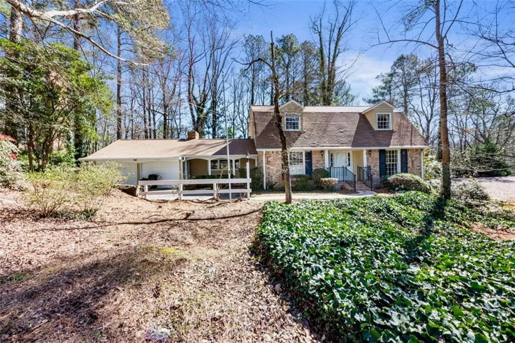 500 Tanacrest Drive, Sandy Springs, Georgia 30328, 4 Bedrooms Bedrooms, ,3 BathroomsBathrooms,Residential,Sold,500 Tanacrest Drive,7010632