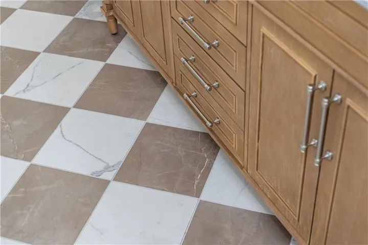 1170
