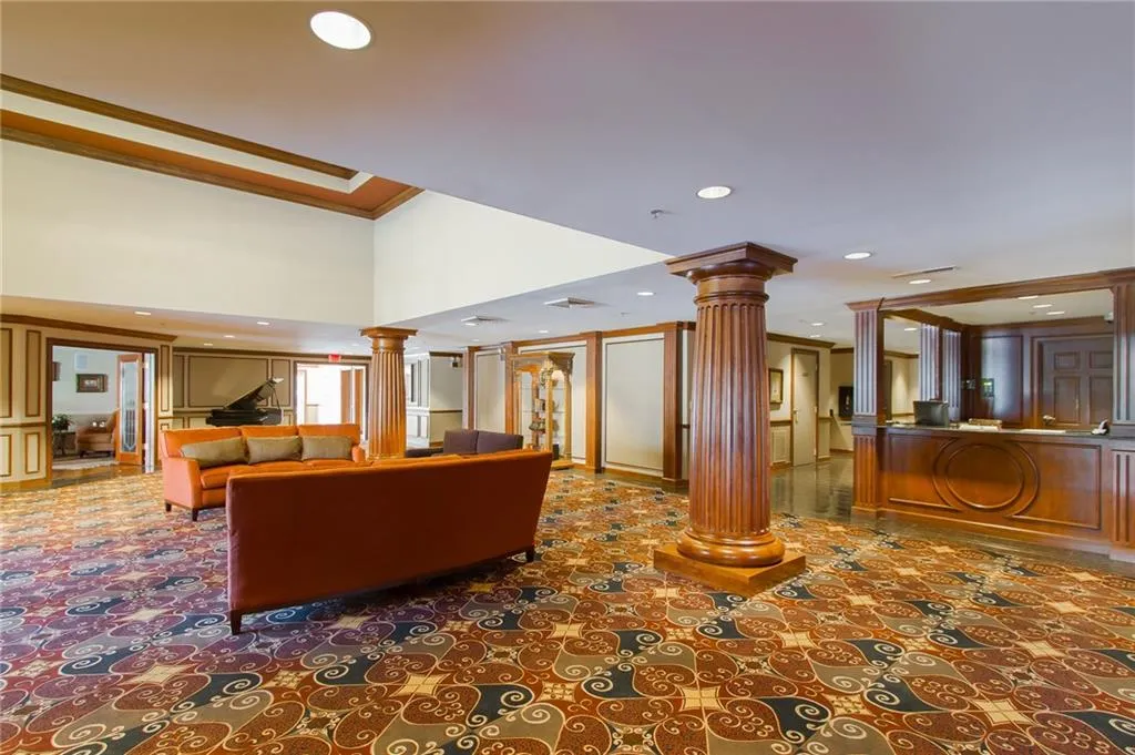 1735 Peachtree Street Ne Unit 428, Atlanta, Georgia 30309, 3 Bedrooms Bedrooms, ,2 BathroomsBathrooms,Residential,Sold,1735 Peachtree Street Ne Unit 428,5631272