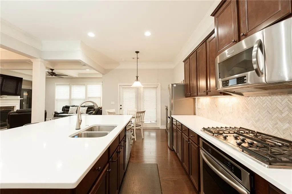 820 Northam Lane, Atlanta, Georgia 30342, 3 Bedrooms Bedrooms, ,3 BathroomsBathrooms,Residential,Sold,820 Northam Lane,7173026