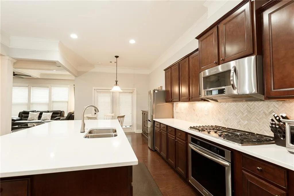 820 Northam Lane, Atlanta, Georgia 30342, 3 Bedrooms Bedrooms, ,3 BathroomsBathrooms,Residential,Sold,820 Northam Lane,7173026