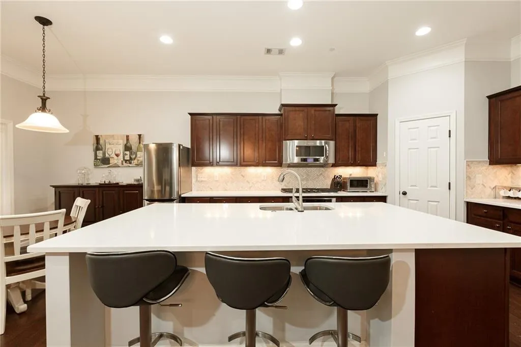 820 Northam Lane, Atlanta, Georgia 30342, 3 Bedrooms Bedrooms, ,3 BathroomsBathrooms,Residential,Sold,820 Northam Lane,7173026