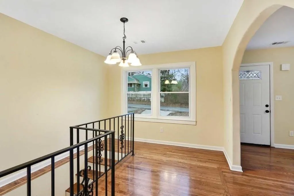 1708 Thoms Drive Nw, Atlanta, Georgia 30318, 5 Bedrooms Bedrooms, ,2 BathroomsBathrooms,Residential,Sold,1708 Thoms Drive Nw,6548259
