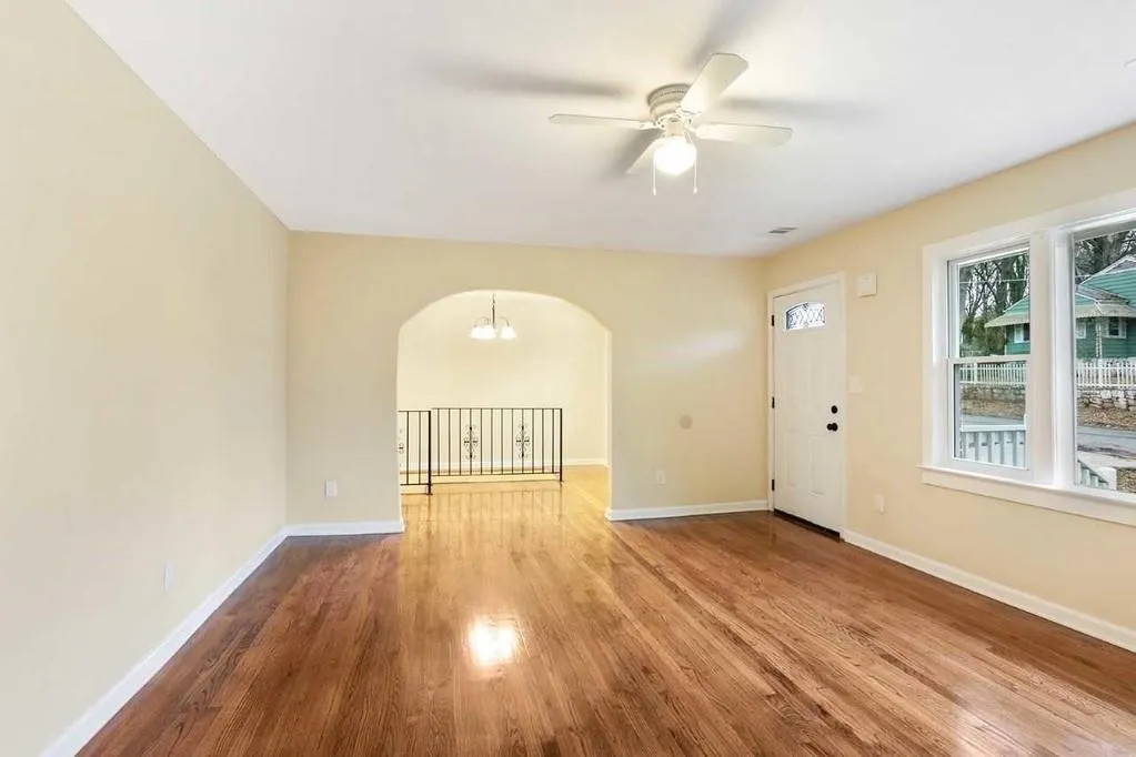 1708 Thoms Drive Nw, Atlanta, Georgia 30318, 5 Bedrooms Bedrooms, ,2 BathroomsBathrooms,Residential,Sold,1708 Thoms Drive Nw,6548259