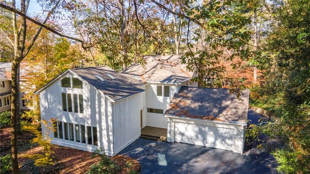 1145 Churchill Downs Road, Sandy Springs, Georgia 30319, 5 Bedrooms Bedrooms, ,3 BathroomsBathrooms,Residential,Sold,1145 Churchill Downs Road,6813103