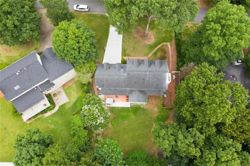 520 Tahoma Drive, Sandy Springs, Georgia 30350, 4 Bedrooms Bedrooms, ,3 BathroomsBathrooms,Residential,Sold,520 Tahoma Drive,6752685