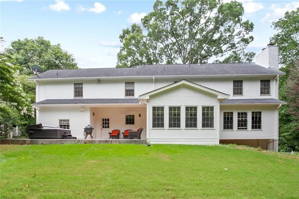 520 Tahoma Drive, Sandy Springs, Georgia 30350, 4 Bedrooms Bedrooms, ,3 BathroomsBathrooms,Residential,Sold,520 Tahoma Drive,6752685