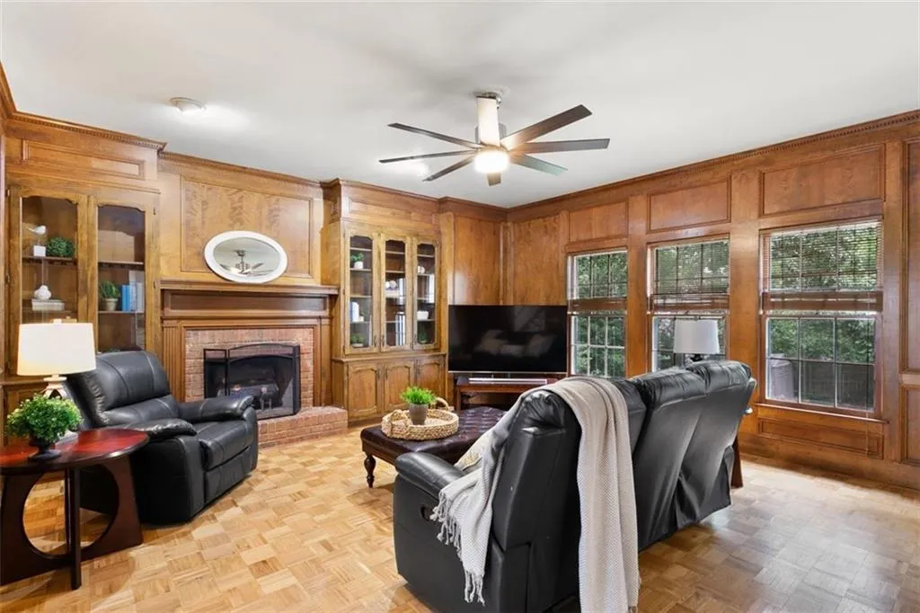520 Tahoma Drive, Sandy Springs, Georgia 30350, 4 Bedrooms Bedrooms, ,3 BathroomsBathrooms,Residential,Sold,520 Tahoma Drive,6752685