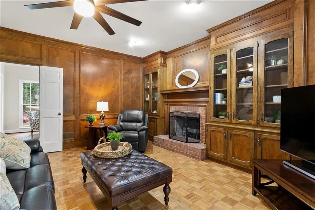 520 Tahoma Drive, Sandy Springs, Georgia 30350, 4 Bedrooms Bedrooms, ,3 BathroomsBathrooms,Residential,Sold,520 Tahoma Drive,6752685
