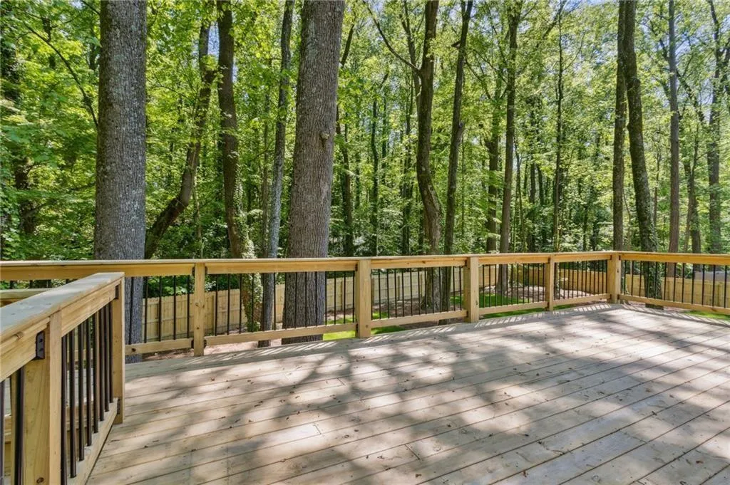 635 Glenforest Road, Sandy Springs, Georgia 30328, 4 Bedrooms Bedrooms, ,3 BathroomsBathrooms,Residential,Sold,635 Glenforest Road,7392498