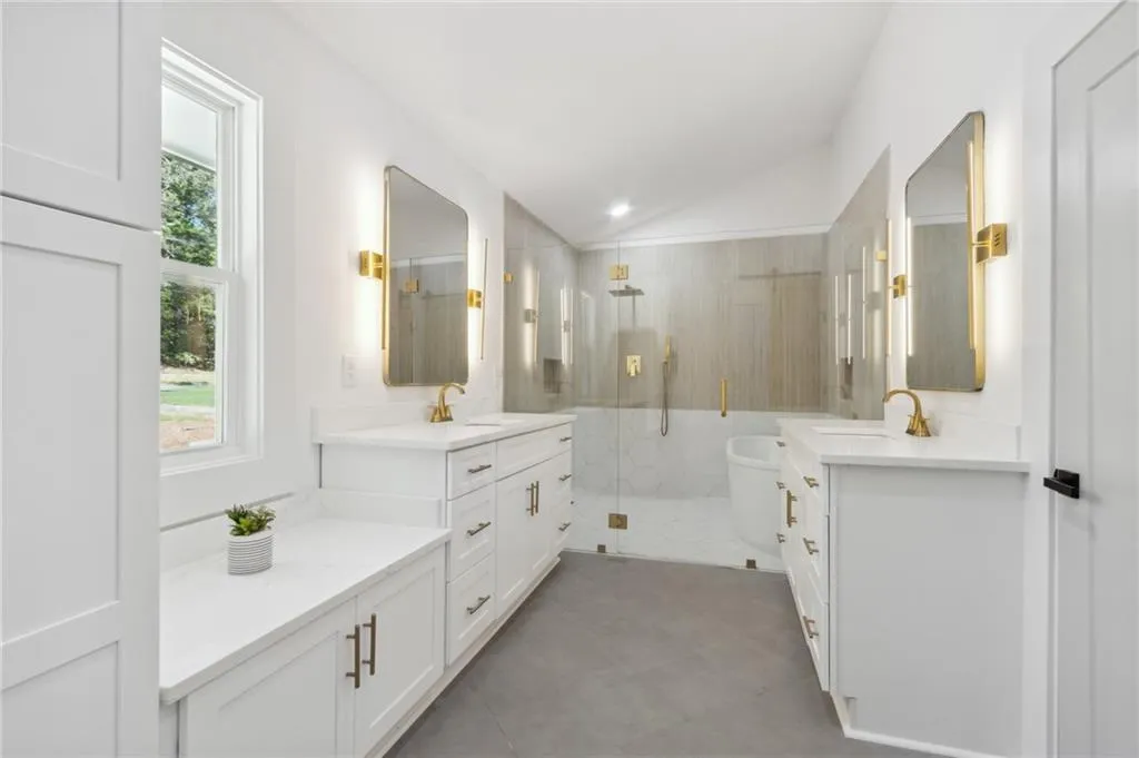 635 Glenforest Road, Sandy Springs, Georgia 30328, 4 Bedrooms Bedrooms, ,3 BathroomsBathrooms,Residential,Sold,635 Glenforest Road,7392498