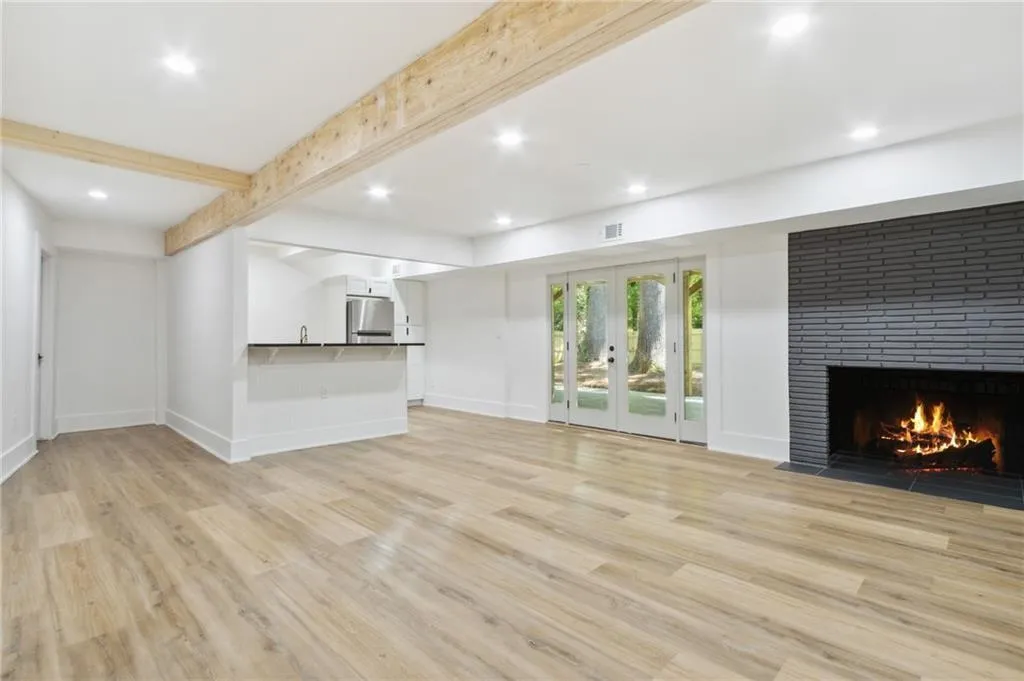 635 Glenforest Road, Sandy Springs, Georgia 30328, 4 Bedrooms Bedrooms, ,3 BathroomsBathrooms,Residential,Sold,635 Glenforest Road,7392498